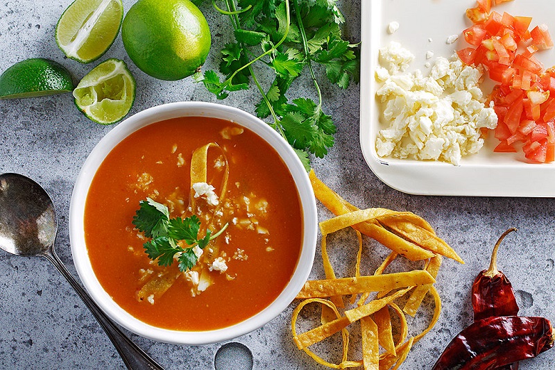 سوپ تورتیا (Sopa de Tortilla)